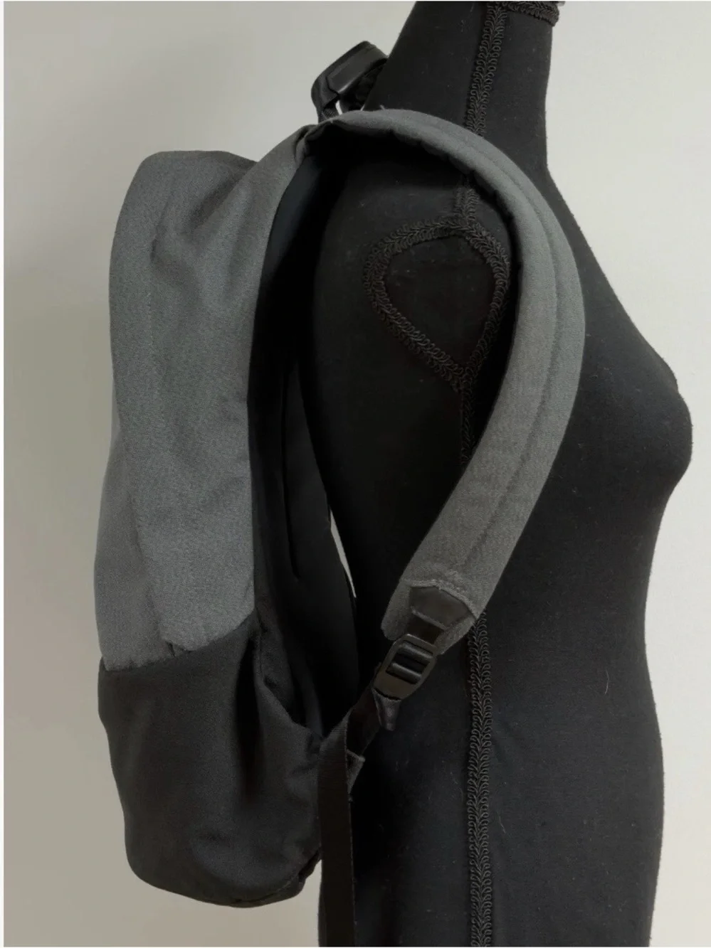 Bellroy Classic Backpack 1st Gen Moss Grey / Black 17L Laptop Bag 15”